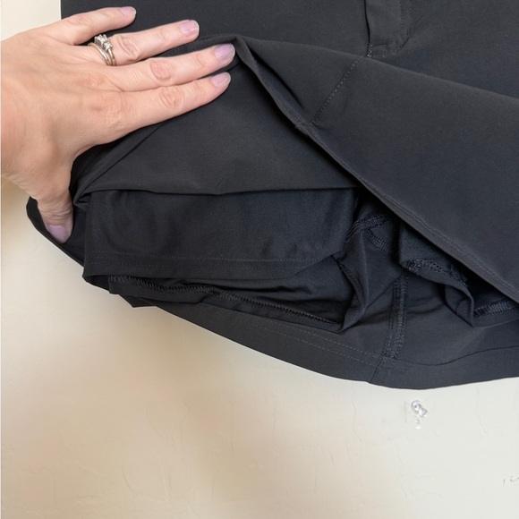 Eddie Bauer Women’s Black Hiking Outdoor Skirt Skort Size Small 4 - Picture 3 of 11